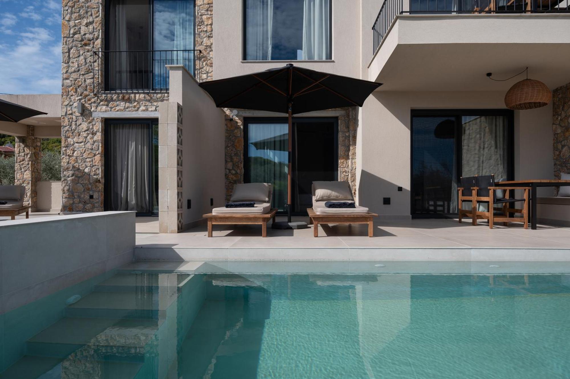 Olivera Suites Sarti Esterno foto