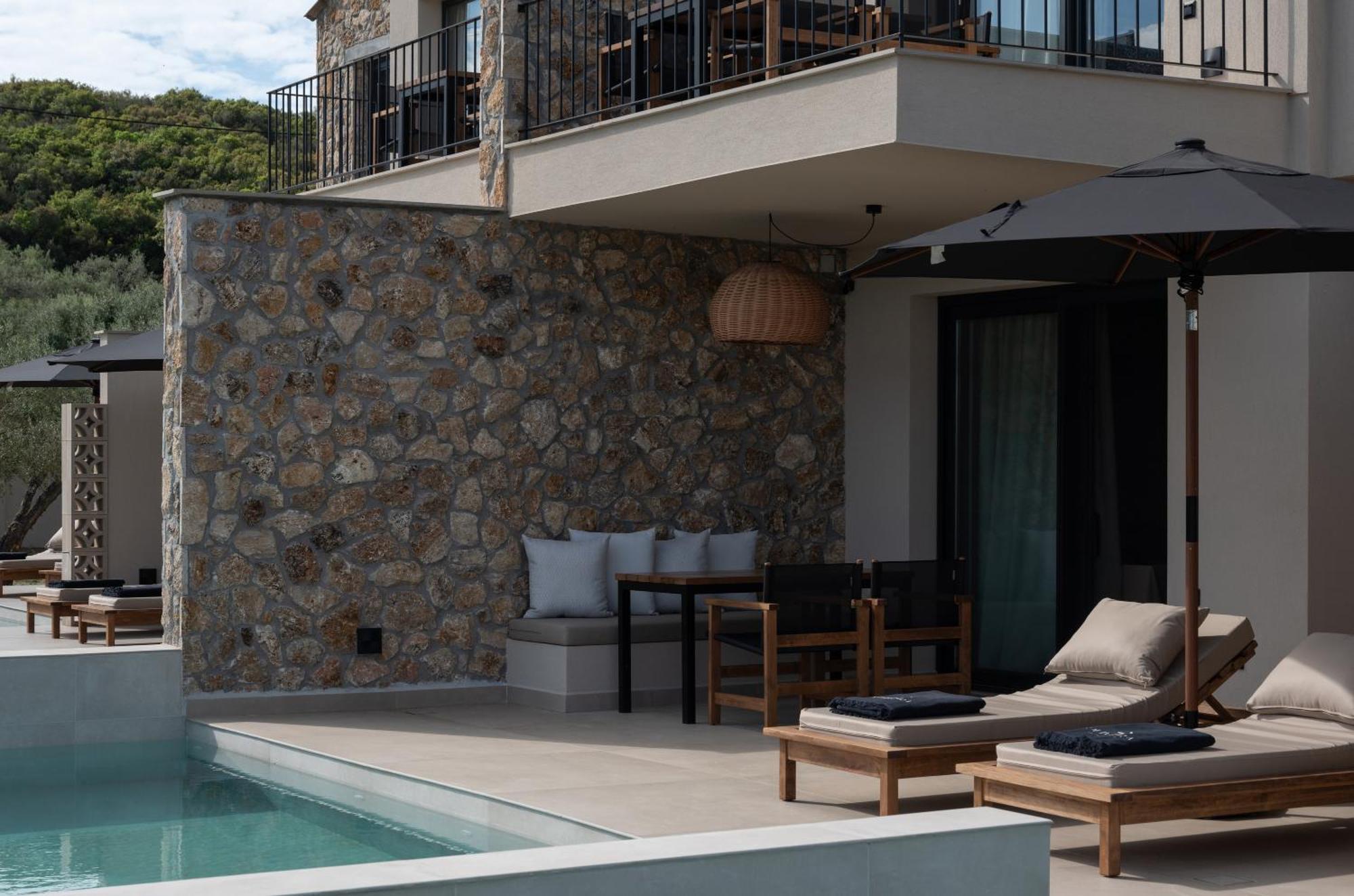 Olivera Suites Sarti Esterno foto