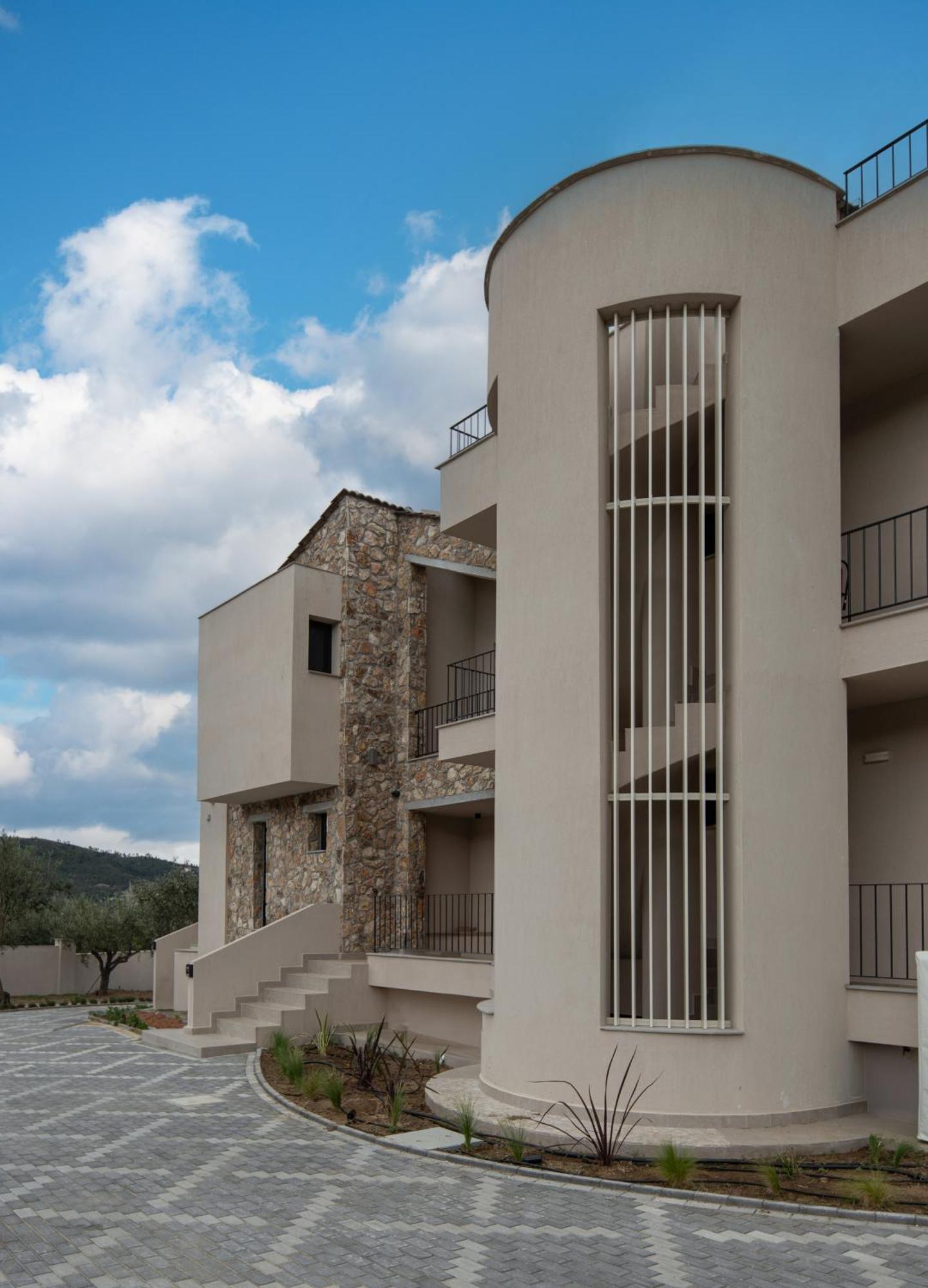 Olivera Suites Sarti Esterno foto